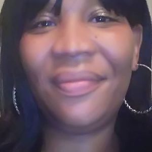 Meet your Posher, Lynette